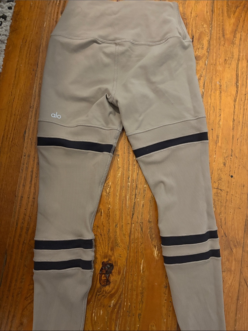 ALO Yoga Gray Leggings with Navy Knee Stripe